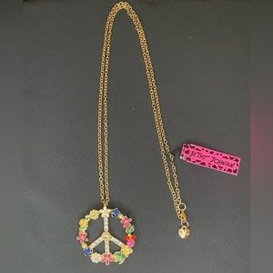 NWT Betsey Johnson Gold Floral Peace Sign Necklace